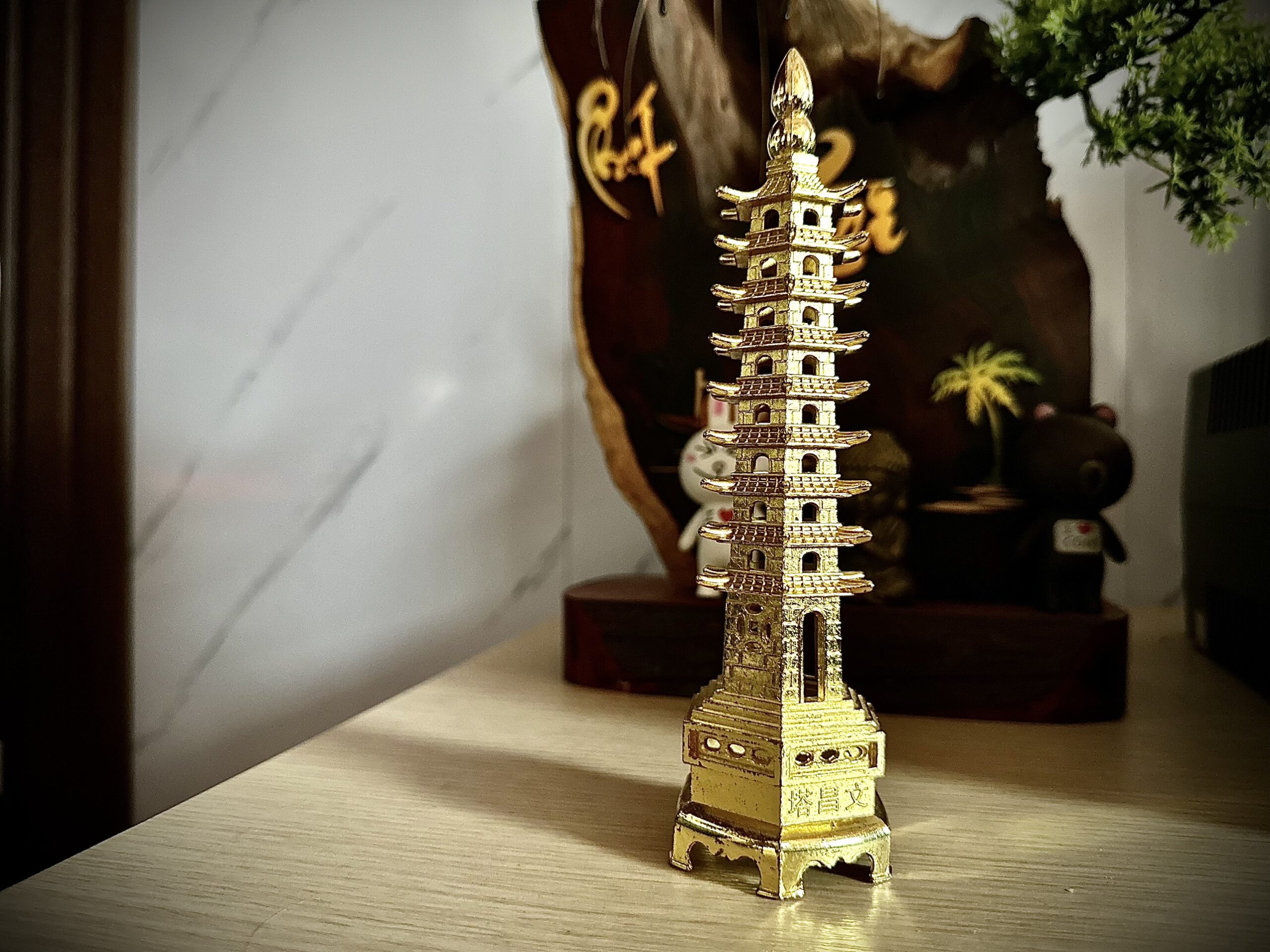 Tháp Văn Xương là biểu tượng của trí tuệ và sức mạnh phi thường của Phật giáo